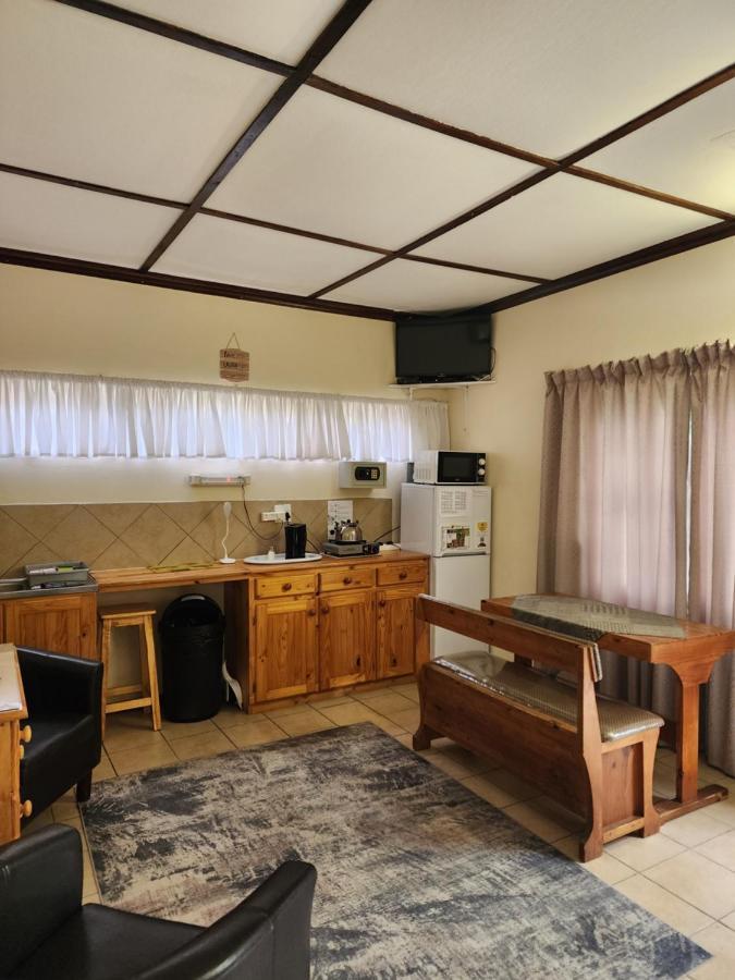 Profcon Resort Graaff-Reinet Екстериор снимка