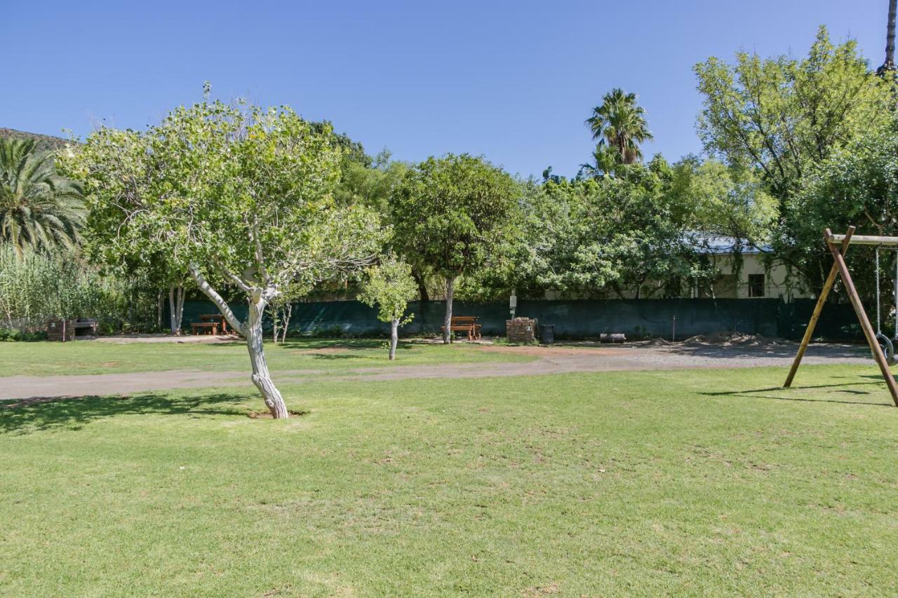 Profcon Resort Graaff-Reinet Екстериор снимка